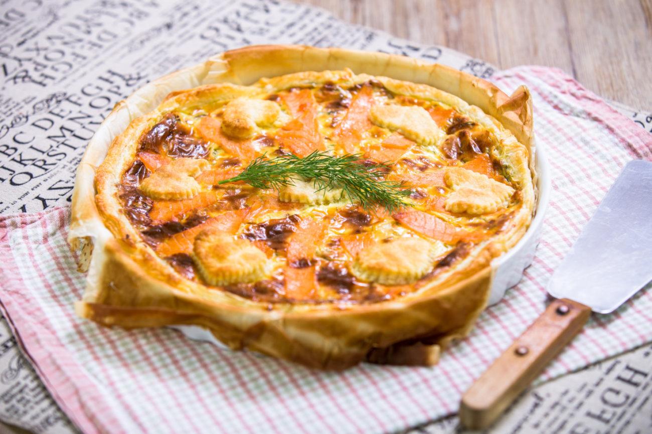 Lososový koláč s cuketou a mascarpone