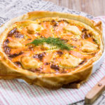 Lososový koláč s cuketou a mascarpone