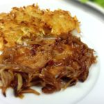 Vepřové kotletky na cibuli s bramborovými rösti