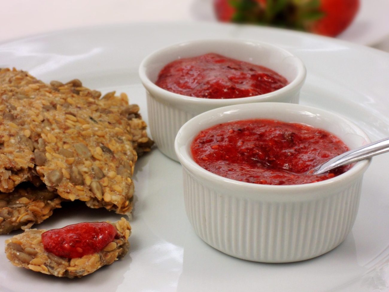RAW jahodová „marmeláda“