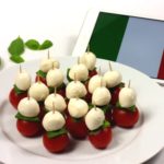 Italské párty špízy z mozzarelly a rajčátek