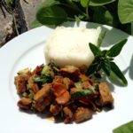 Pikantní tempeh na medu s jasmínovou rýží