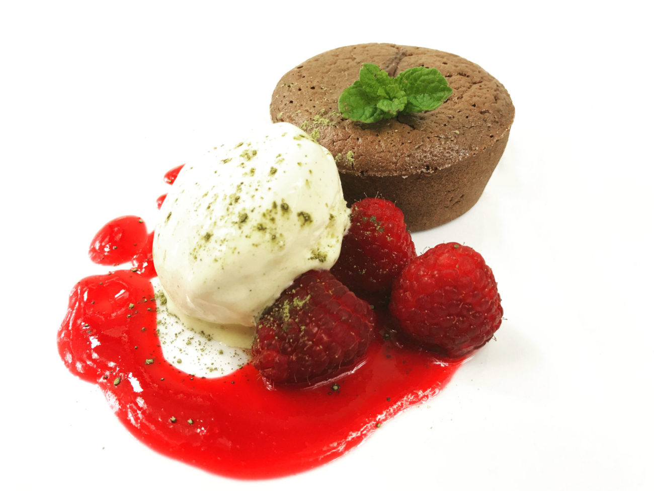 Čokoládový fondant s malinovým coulis