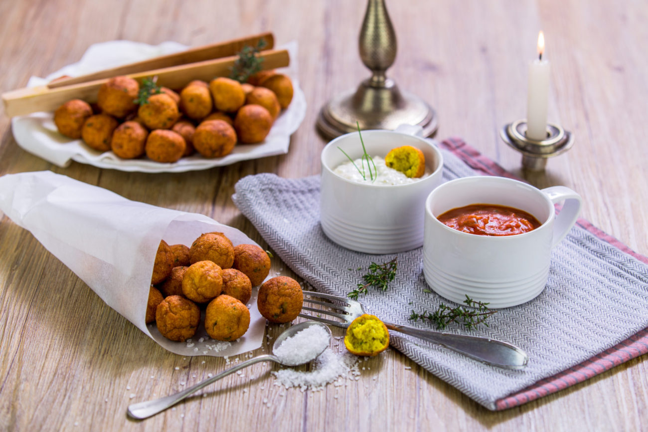 Batátové krokety se smetanovým dipem a dipem BBQ