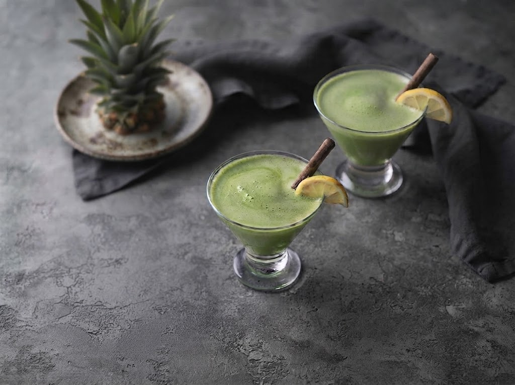 Ananasovo-kadeřávkové smoothie