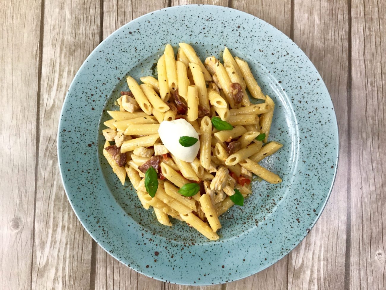 Penne s mascarpone a kuřetem
