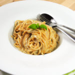 Špagety se sýrovou omáčkou