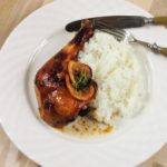 Kuřecí stehna pečená s citrónem a tymiánem