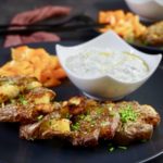Práskačky - křupavé brambory s tzatziki omáčkou