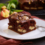 Podmáslová buchta s čokoládou a banánem