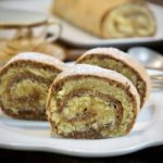 Obrácená mandlová roláda s jablíčky