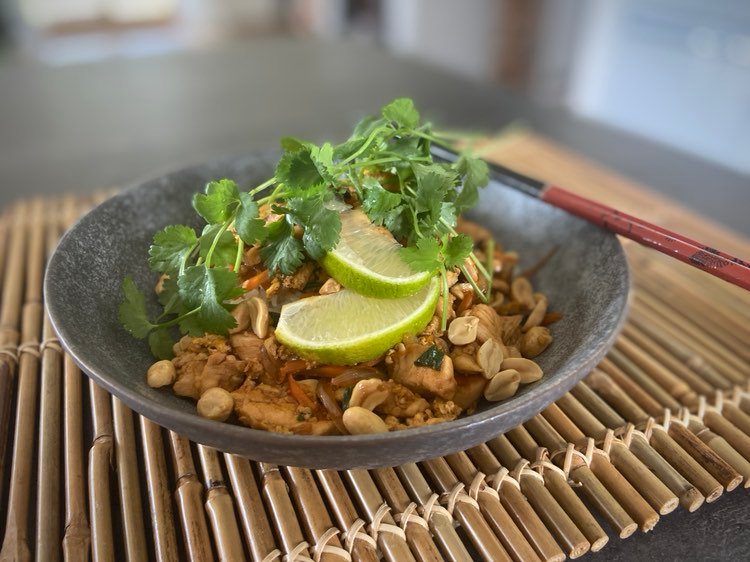 Kuřecí směs na způsob pad thai