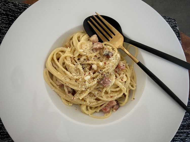 Špagety carbonara